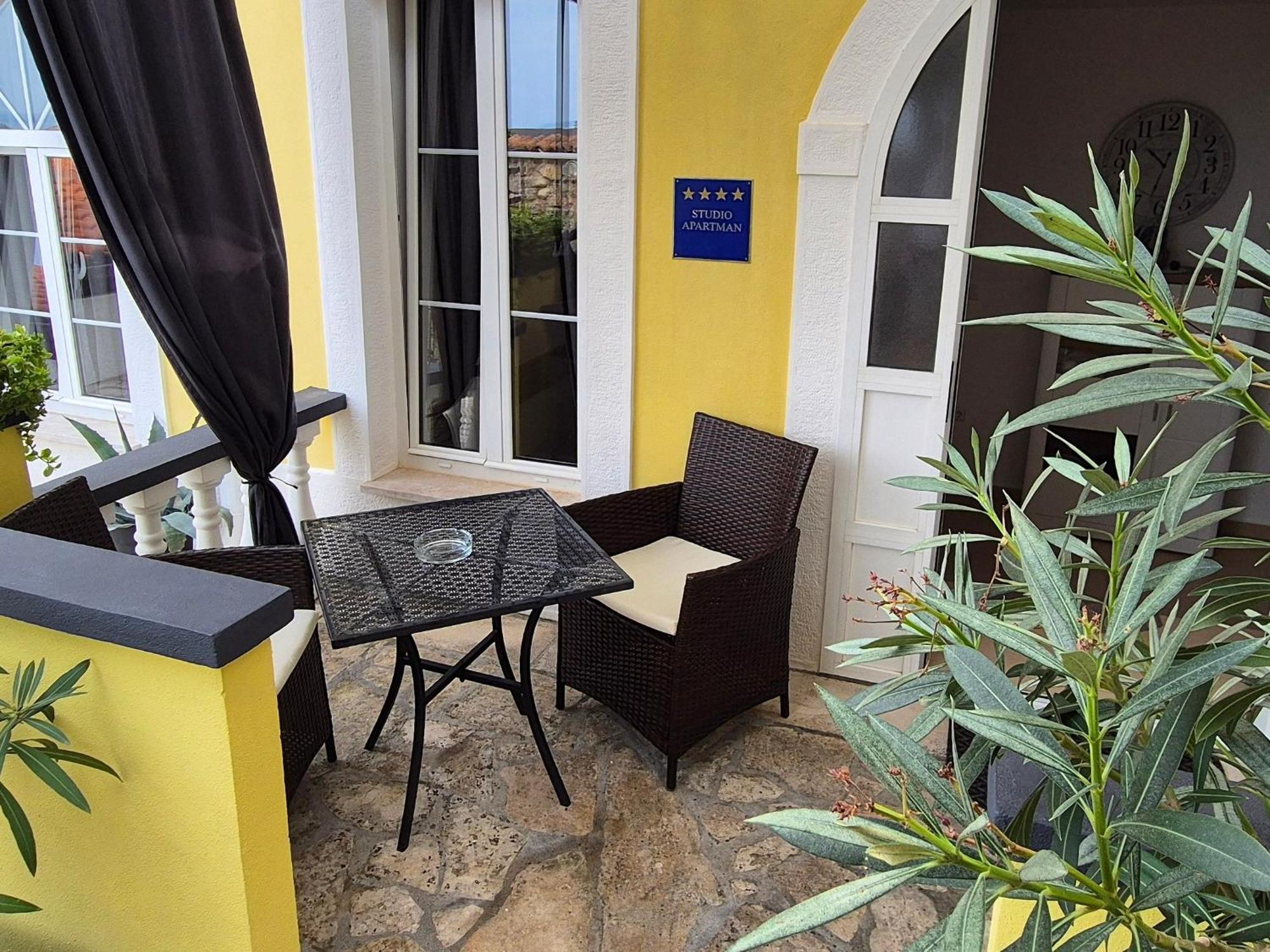 Vivi Studio Apartments Mali Lošinj Oda fotoğraf