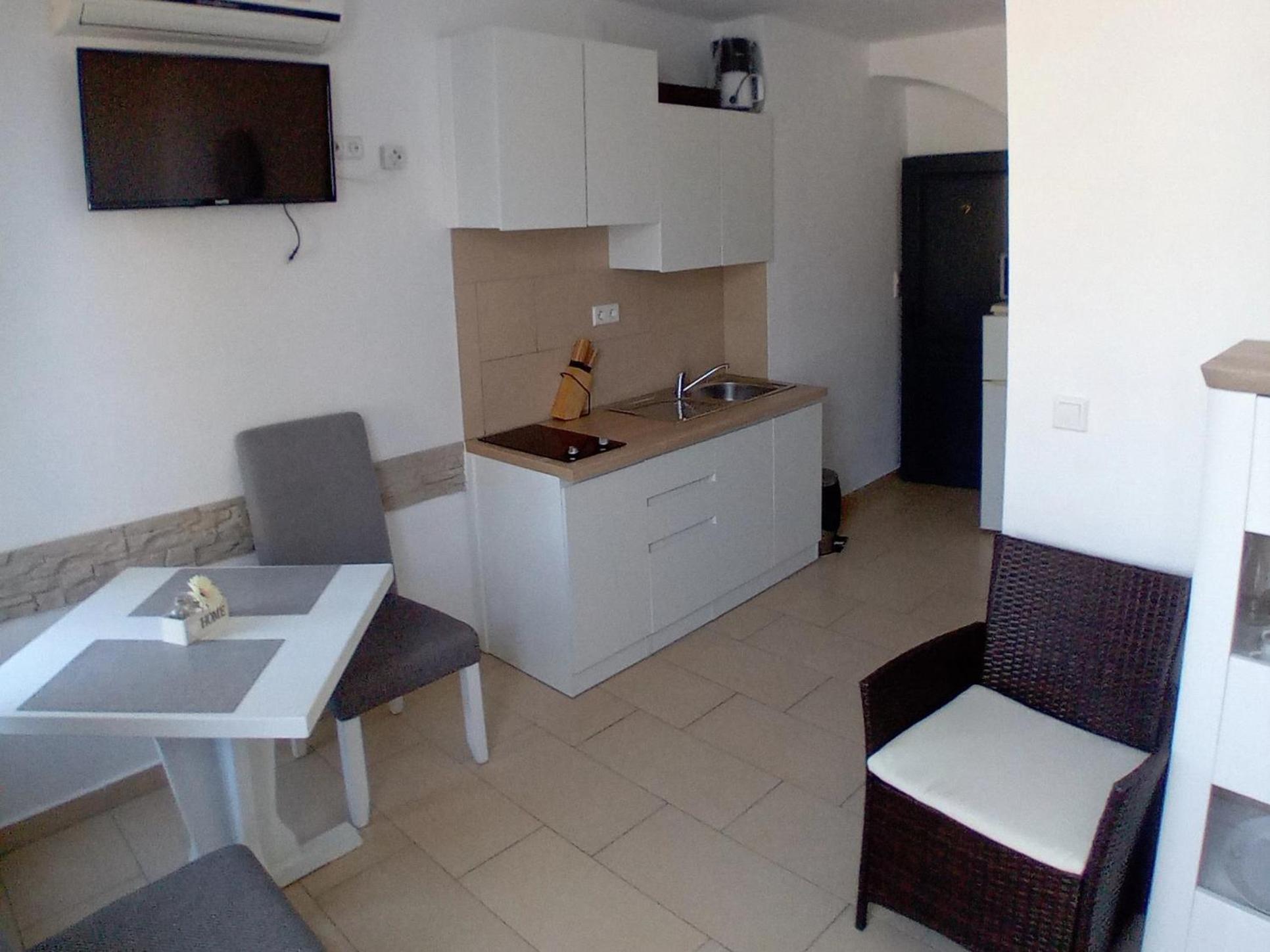 Vivi Studio Apartments Mali Lošinj Oda fotoğraf